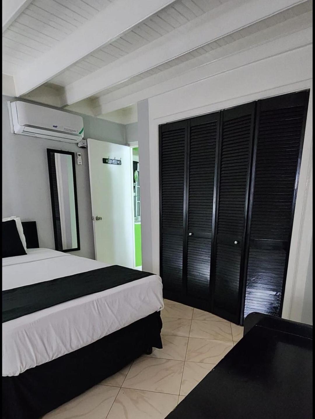 Mystic Ridge Paradise Ocho Rios Exterior photo